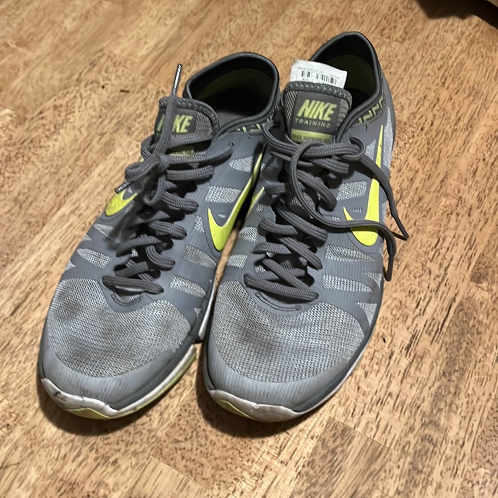 Womens Nike trainers size 10